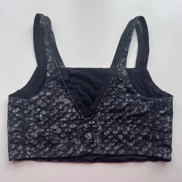 Lululemon Featherlight Bra Size 8 - Picture 2 of 10